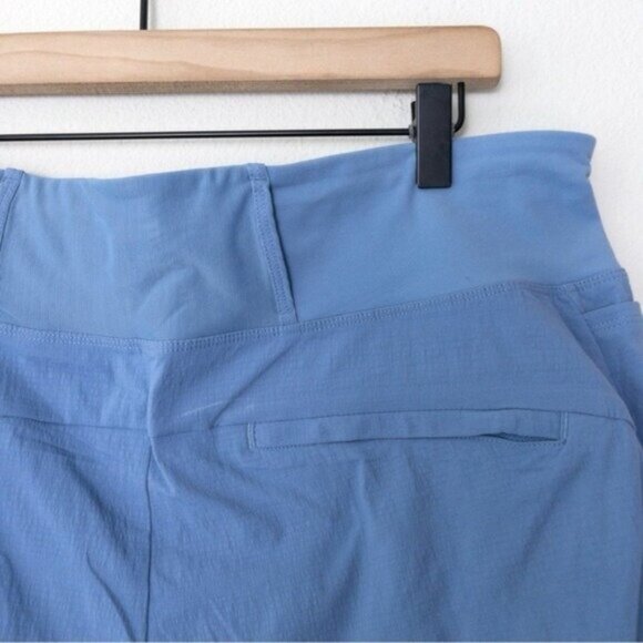 Athleta Trekkie North Short 14 Blue Active Pocket Hiking UPF Breathable - Picture 11 of 11